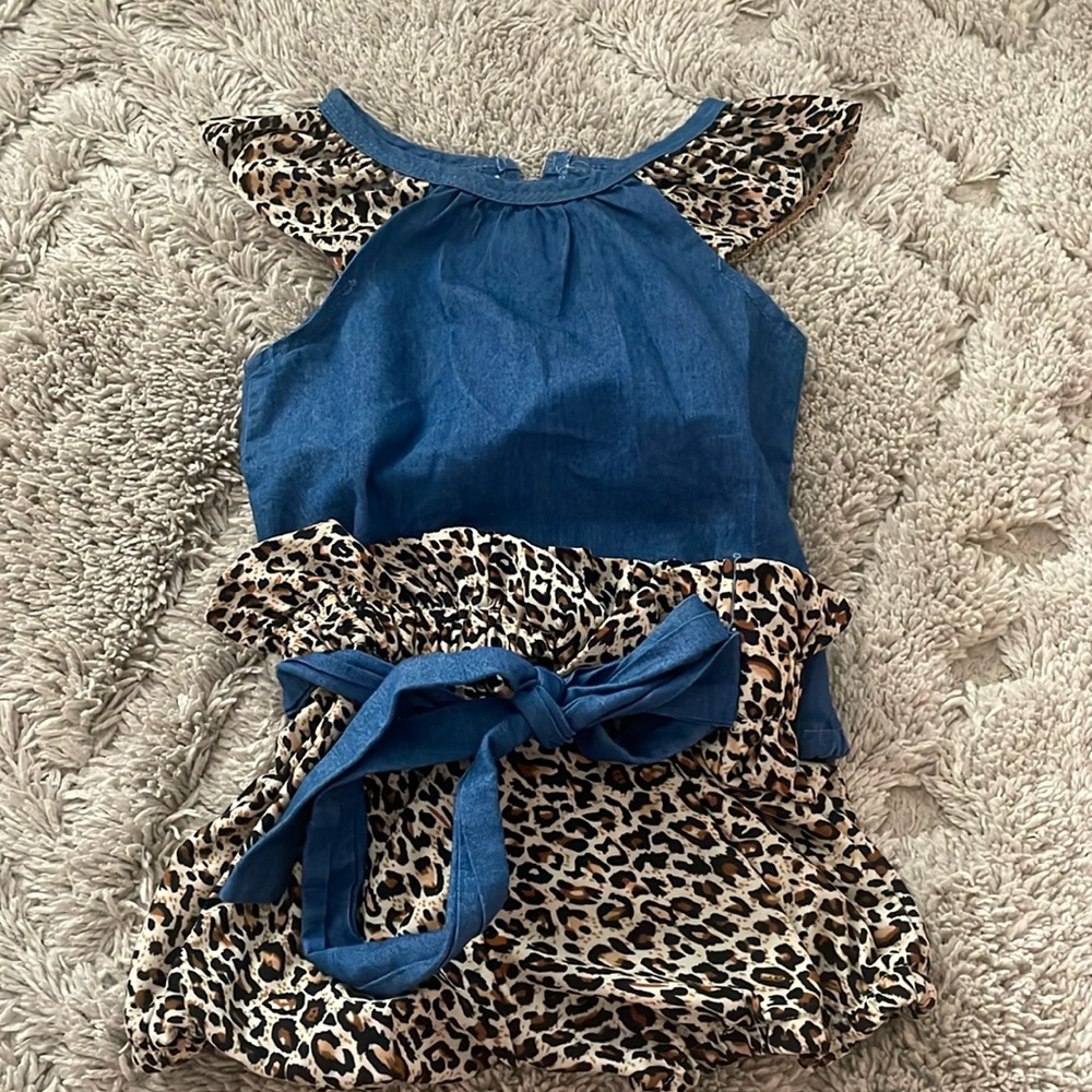 Jean and leopard outfit size 70 (6-7 months)